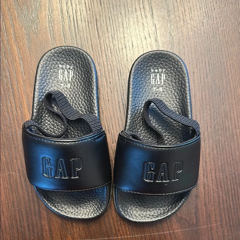 GAP Kids Black Slide Sandals Toddler Size 7.5 Slip On Summer Shoes